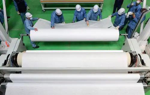 熔噴料配方大揭秘 熔噴布企業(yè)停產(chǎn)整頓開(kāi)始 附完整版熔噴布生產(chǎn)工藝